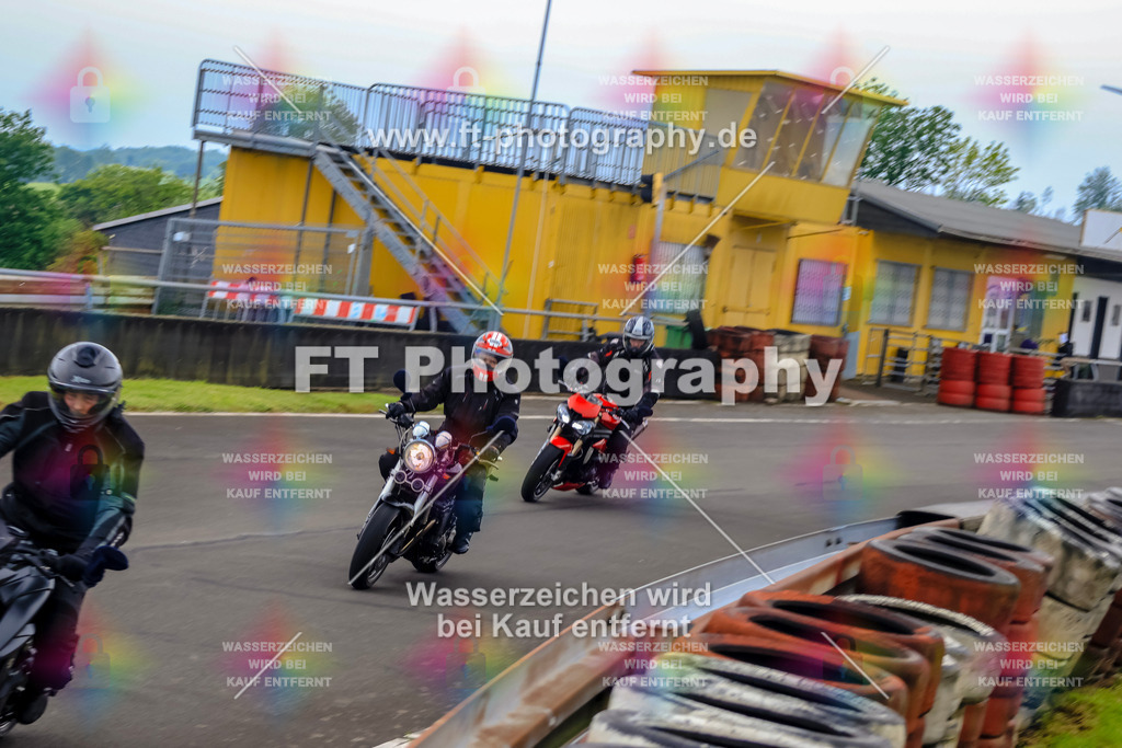 OBK-5637 | Hier findet Ihr Bilder von Touristenfahrten auf der Nürburgring Nordschleife oder von anderen Veranstaltungen die ich besucht habe. Viel Spass beim Durch Schauen 