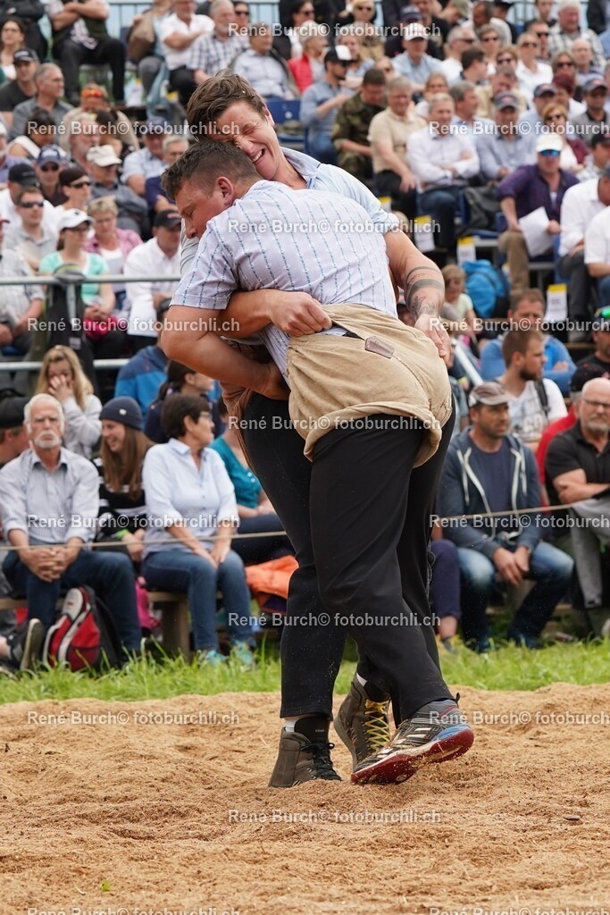 60 | René Burch leidenschaftlicher Fotograf aus Kerns in Obwalden.  Hier finden sie Sport, Landschaft und Natur Fotografie.
 - Realisiert mit Pictrs.com