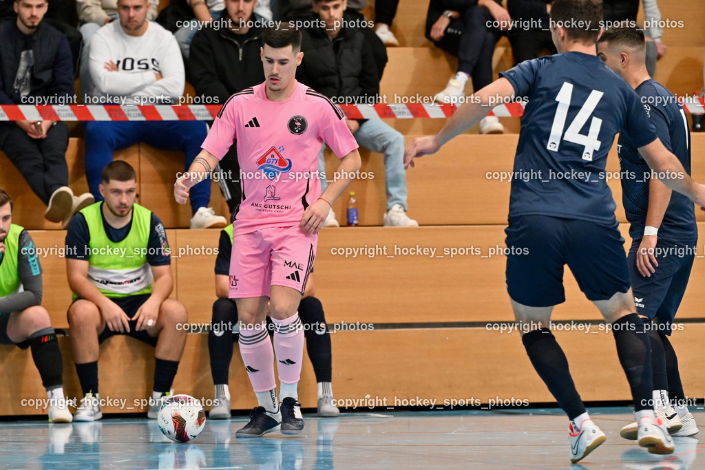 Carinthia Flamengo Futsal Club vs. LPSV-K | #72 Armin Kahvedzic Carinthia Flamengo, #14 Enis Musanovic LPSV-K, Carinthia Flamengo Futsal Club vs. LPSV-K, Carinthia Flamengo Futsal Club vs. LPSV-K am 03.11.2024 in Klagenfurt (Ballspielhalle Viktring), Austria, (Photo by Bernd Stefan)