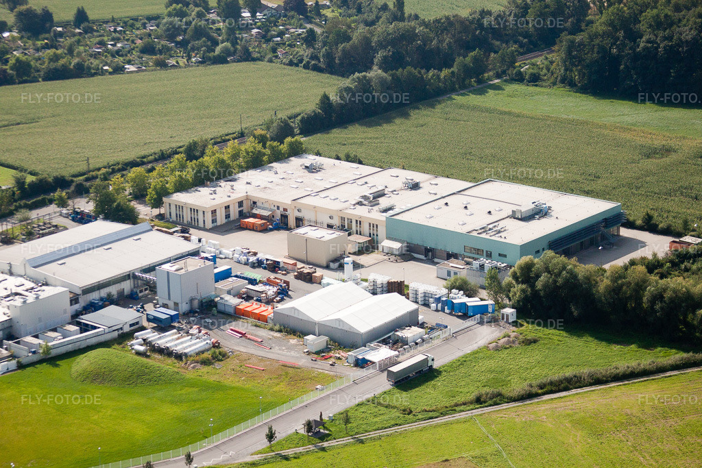 Luftbild: Werksgelände des Chemieproduzenten KLEBCHEMIE M. G. Becker GmbH & Co. KG in Weingarten im Bundesland Baden-Württemberg in Deutschland. Foto: IMG_33377.jpg vom 05.09.2010 durch Werner Riehm/FLY-FOTO.de