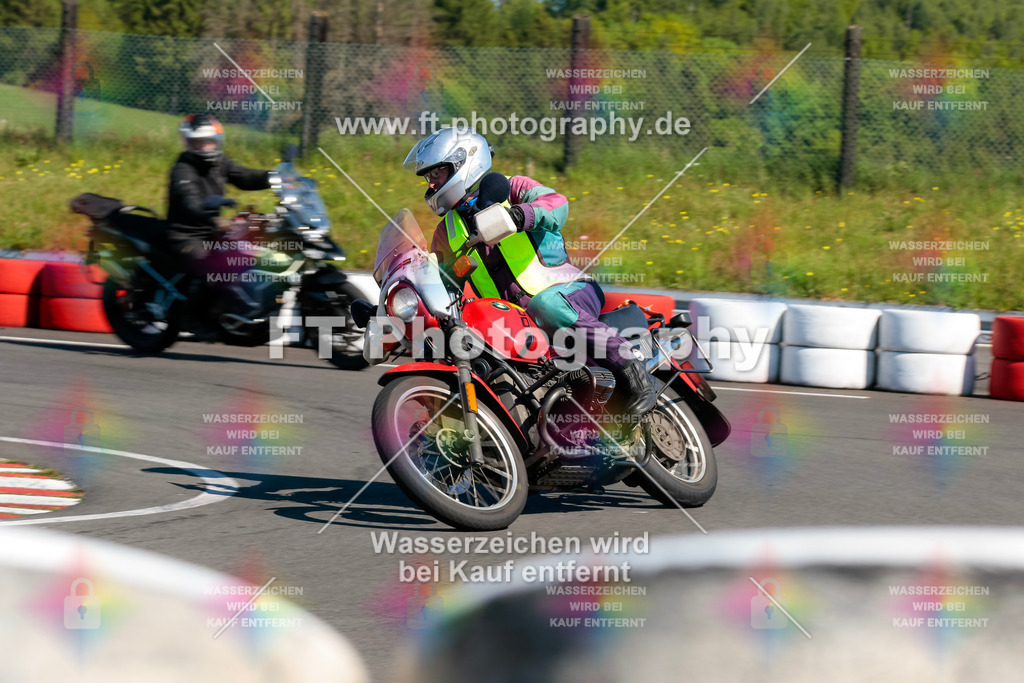 Moto-TeamOBK-21754 | Hier findet Ihr Bilder von Touristenfahrten auf der Nürburgring Nordschleife oder von anderen Veranstaltungen die ich besucht habe. Viel Spass beim Durch Schauen 