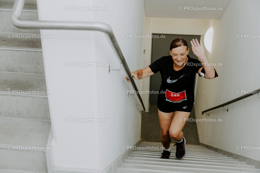240825_Treppenlauf-566 | Professionelle Fotos Ihrer Laufsportveranstaltung.