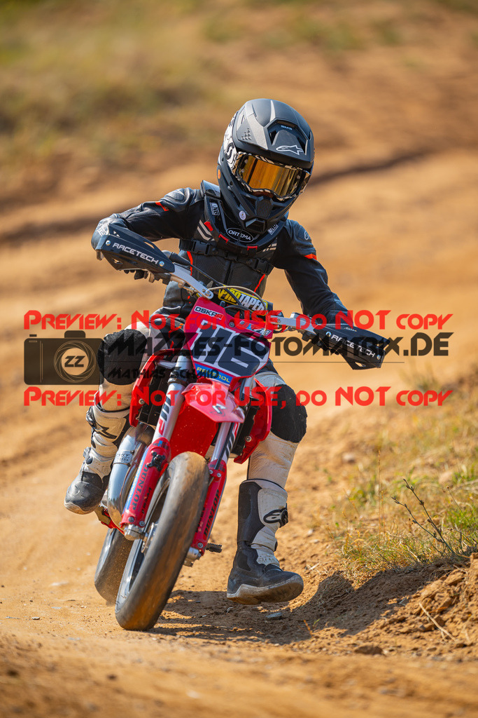MaZZes-Fotomatrix-20260815-605150 | ROOKIES