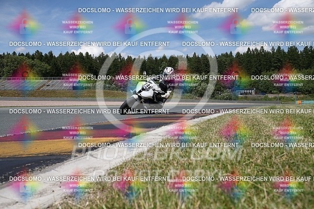 2016-07-01-PBK-4459 | Sportfotografie; SlowMotion; Video; Rennstrecke; Hafeneger; RSE; Speer; Trackday; Motorsportarena; Hockenheimring; Brno; Most; Barcelona; Valencia, Benny; Kaetzmer;