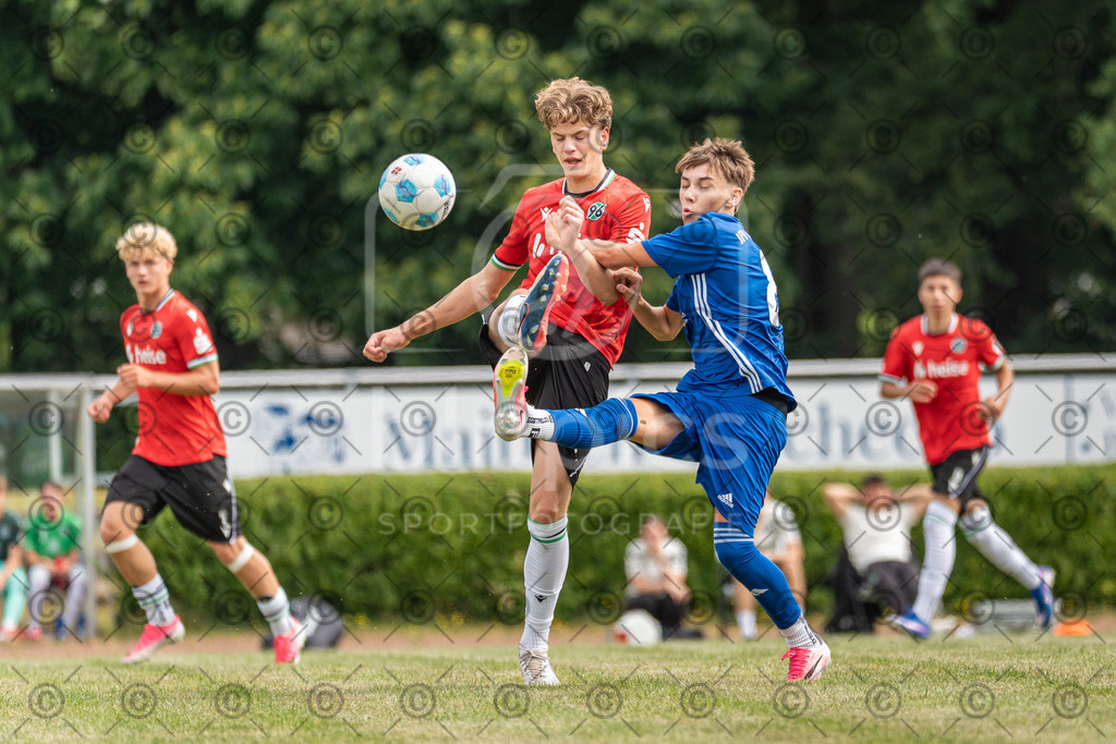_DSC8057 | Professionelle Fußball- und Sportfotografie. Spielbilder online ansehen und kaufen – Einzelbilder oder komplette Galerien in hoher Qualität. - Realisiert mit Pictrs.com
