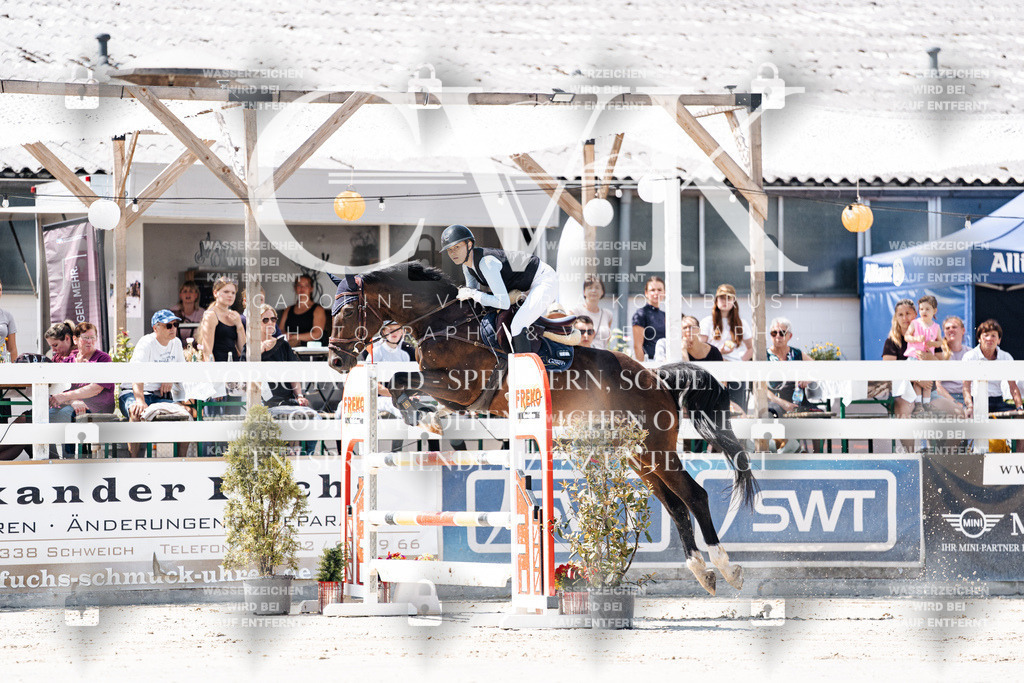 CK909455 | Turnierfotografie Pferdefotografie Trier Rheinland-Pfalz Pferdesport Reitsport Tierfotografie Sportfotografie Pferdevideo Pferdevideografie Equestrianvideography equestrianphotography  - Realisiert mit Pictrs.com