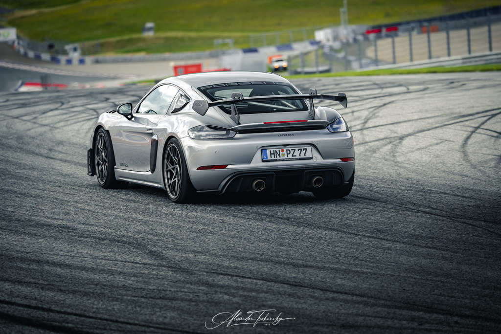 R6PZ2613 _Alexander Tschuncky | Entdecken Sie die faszinierende Welt von Alexander Tschuncky Arts: Kreative Fotografie, atemberaubende Automobilkunst und hochwertiger Bilderdruck. Lassen Sie sich inspirieren! - Realisiert mit Pictrs.com