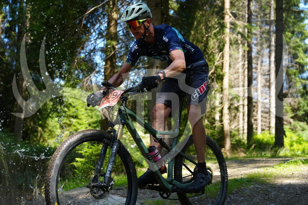 FC101684 | Fotogalerie der Treibjagd im Dunkelwald - Dein MTB Etappenrennen im Erzgebirge - Realisiert mit Pictrs.com