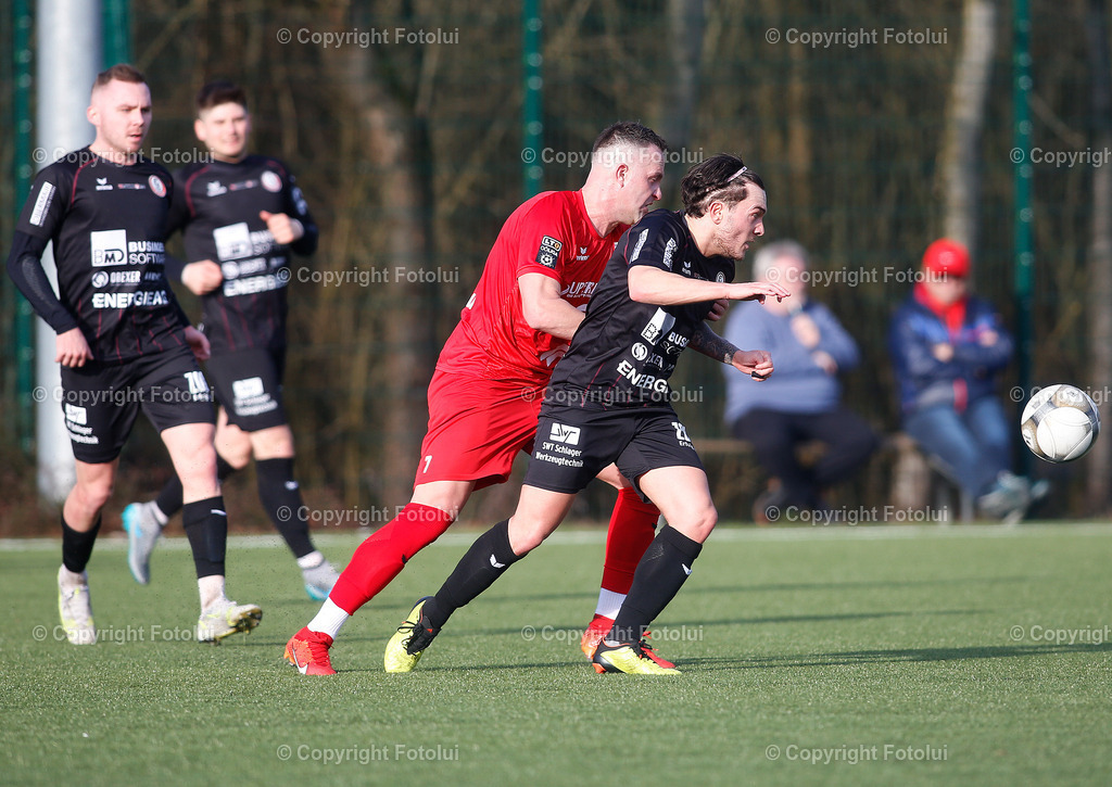 A_LUI_24022024_00028 | SPORT,FUSSBALL,TESTSPIEL ASKOE OEDTVORWAERTS STEYR 24.02.2024 IM BILD:NENAD VIDACKOVIC (OEDT UND LAVARO NSUAREZ COLLAZO (STEYR)  FOTO:FOTOLUI