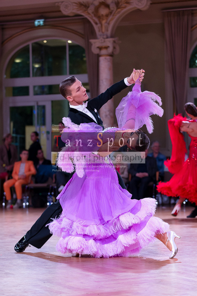 20240706_WDSF_RS_Std_11070 | Tanzsportbilder, Standardtanz, Lateintanz, WDSF, DTV, LTVB, dancecomp, goc, hessen tanzt, blaues band der spree, walzer, tango, wiener walzer, slowfox, quickstepp, samba, rumba, cha-cha-cha, paso doble. jive, hd-kroft photography, turniertanzsport