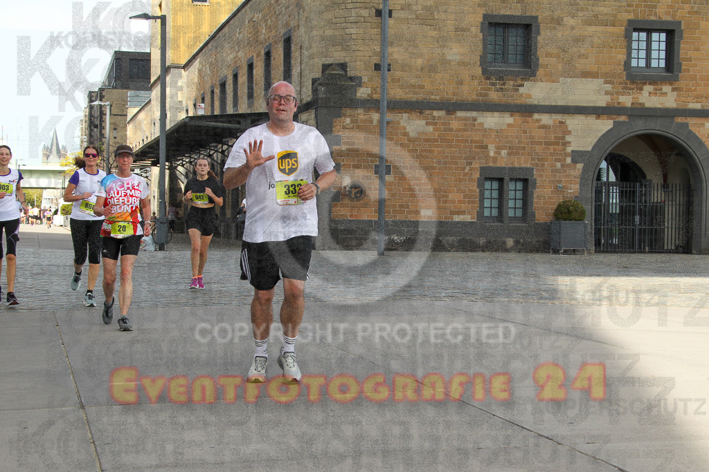 250920_1339_EV4_6352 | Sportfotografie im Rhein-Sieg Kreis, Köln, Bonn, NRW, Rheinland Pfalz, Hessen, etc. Unser Tätigkeitsfeld umfasst den Laufsport vom Volkslauf über den Marathon, Duathlon, Triathon bis zum Ultralauf wie Kölnpfad Ultra oder Schindertrail.
