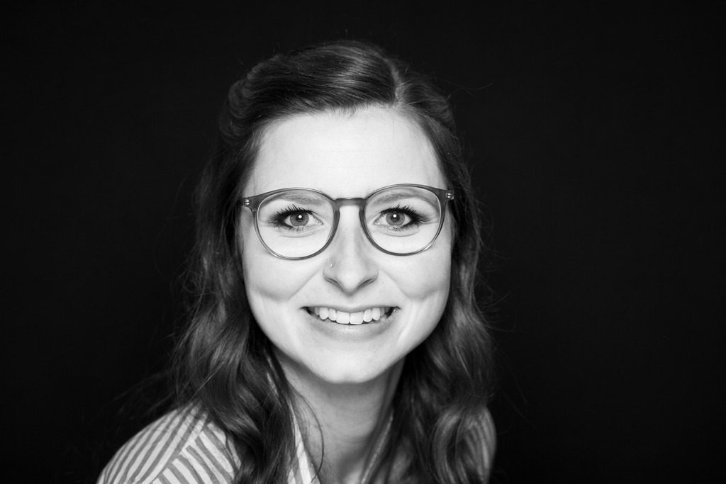 2024-05-01 Shooting_Bewerbungsshooting_240601-0087 | Click and Joy Shop - Realisiert mit Pictrs.com