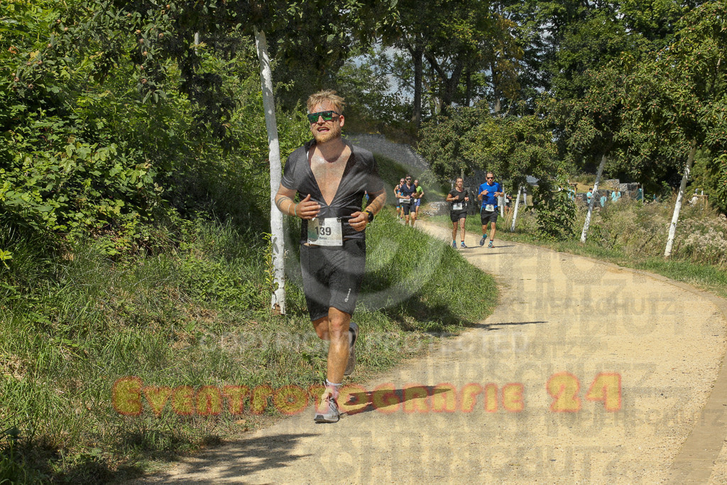 250824_1238_EX1_0015 | Sportfotografie im Rhein-Sieg Kreis, Köln, Bonn, NRW, Rheinland Pfalz, Hessen, etc. Unser Tätigkeitsfeld umfasst den Laufsport vom Volkslauf über den Marathon, Duathlon, Triathon bis zum Ultralauf wie Kölnpfad Ultra oder Schindertrail.