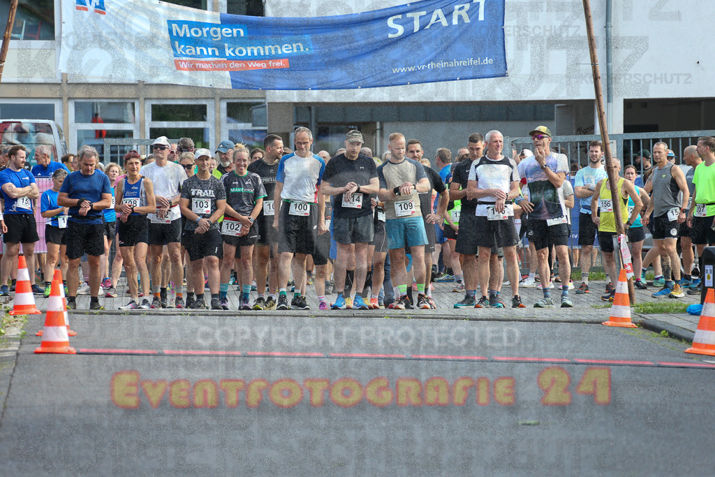 250801_1804_EX1_6322 | Sportfotografie im Rhein-Sieg Kreis, Köln, Bonn, NRW, Rheinland Pfalz, Hessen, etc. Unser Tätigkeitsfeld umfasst den Laufsport vom Volkslauf über den Marathon, Duathlon, Triathon bis zum Ultralauf wie Kölnpfad Ultra oder Schindertrail.