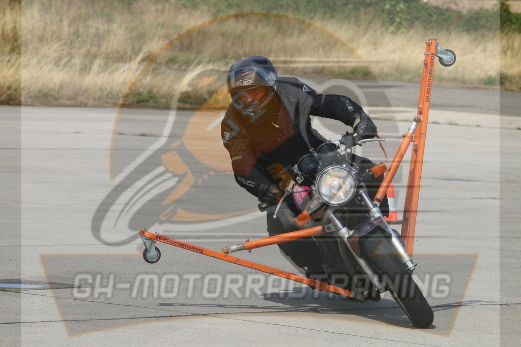IMG_3442 | gh-motorradtraining-foto.de - Realisiert mit Pictrs.com