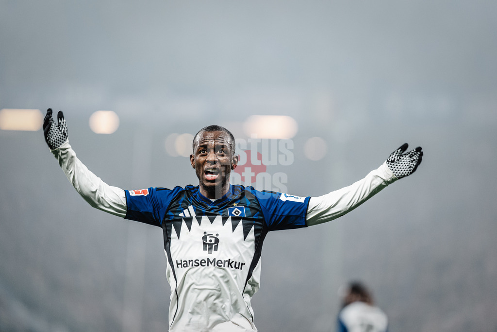 Fußball | Männer | Saison 2025/2026 | 1. Fußball-Bundesliga | 13. Spieltag | Hamburger SV vs. SV Werder Bremen | 07.12.2025 | Jean-Luc Dompe (#7, HSV) heizt die Fans ein