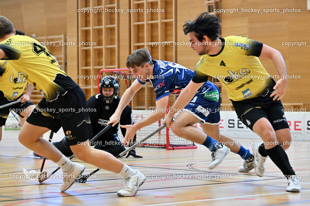 VSV Unihockey  vs. FBK Loka  | #66 Jakob Rainer VSV Unihockey, #4 Maj Oman FBK Loka, #84 Tim Luznar FBK Loka, VSV Unihockey  vs. FBK Loka , VSV Unihockey  vs. FBK Loka  am 25.01.2026 in Villach (Ballspielhalle St. Martin), Austria, (Photo by Bernd Stefan)