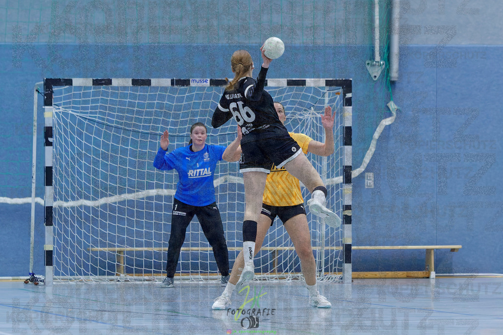 Handball Frauen Oberliga Mitte, HSG Eibelshausen/Ewersbach - HSG Lumdatal | Handball Frauen Oberliga Mitte, HSG Eibelshausen/Ewersbach - HSG Lumdatal am 21.02.2026 in Dietzhölztal-Steinbrücken (Sporthalle am Hammerweiher)Photo © 2026 - Jörg Heinrich - Realisiert mit Pictrs.com