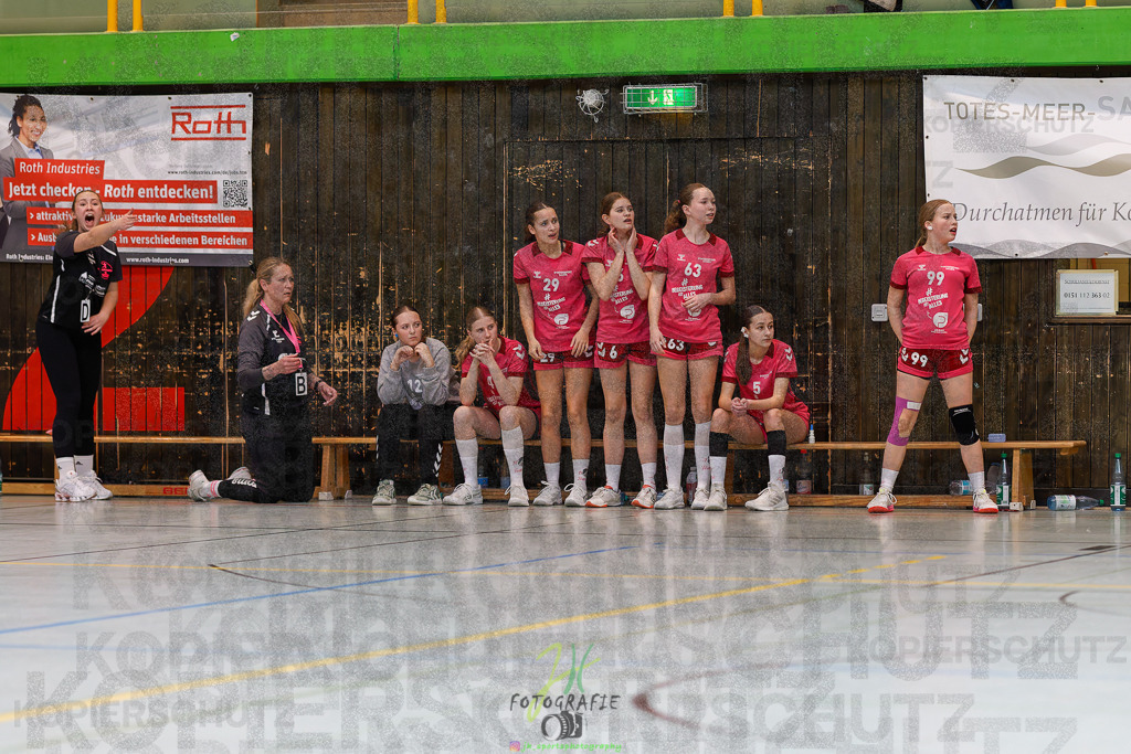 Hessenmeisterschaft wJC - Spiel um Platz 3; TuS Kriftel - SG Schenklengsfeld | Hessenmeisterschaft wJC - Spiel um Platz 3; TuS Kriftel - SG Schenklengsfeld am 22.03.2025 in Biedenkopf (Sporthalle Lahntalschule)Photo © 2025 - Jörg Heinrich - Realisiert mit Pictrs.com