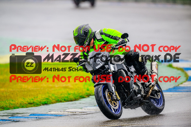 MaZZes_FotoMatrix_240521_6007705_6006 | INST