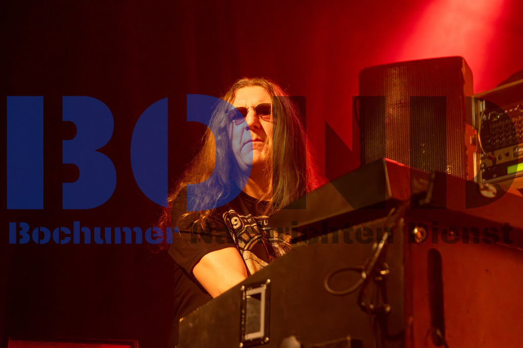 SES_NURDIO20250102-42 | bond - Realisiert mit Pictrs.com