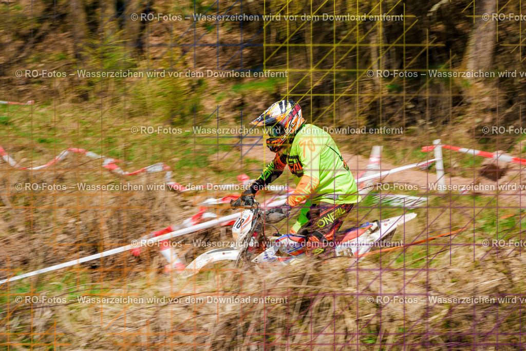 2 Lauf Mernes-201 | Sportfotografie von RO-Fotos: Motorsport, Motocross, Enduro, Laufveranstaltungen und Triathlon. Professionelle Fotos von Sportlern und Events. - Realisiert mit Pictrs.com