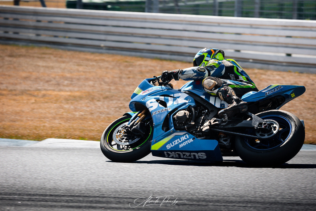 Ducati Trackday Hockenheimring 2026 | Entdecken Sie die faszinierende Welt von Alexander Tschuncky Arts: Kreative Fotografie, atemberaubende Automobilkunst und hochwertiger Bilderdruck. Lassen Sie sich inspirieren! - Realisiert mit Pictrs.com