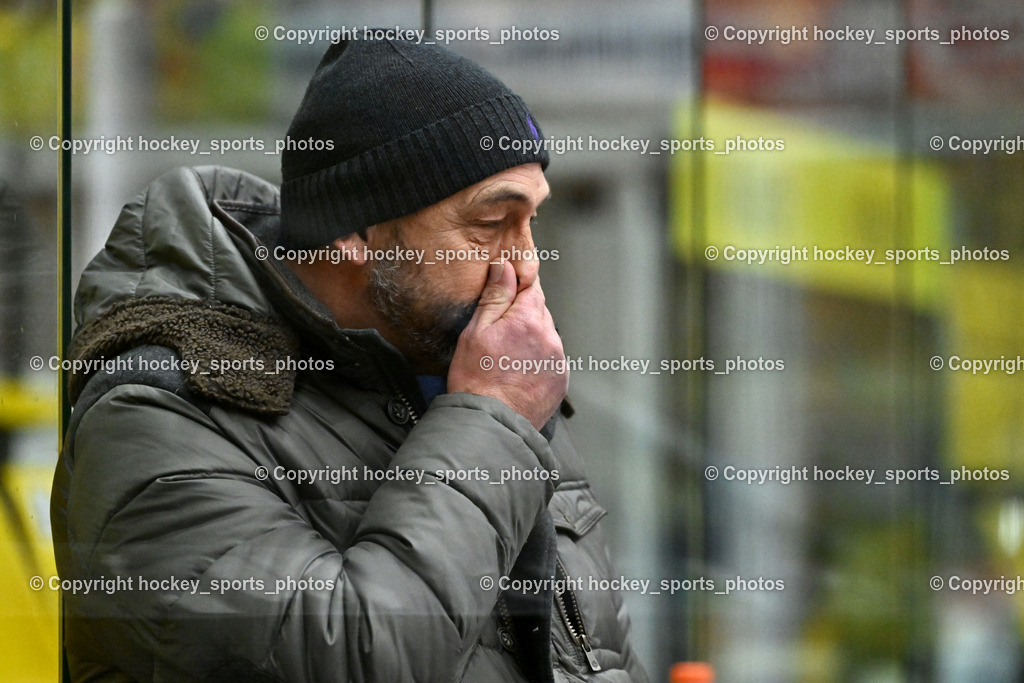 EC Kellerberg vs. EC Arnoldstein | Headcoach Tischner Wolfgang EC Kellerberg, EC Kellerberg vs. EC Arnoldstein, EC Kellerberg vs. EC Arnoldstein am 03.02.2025 in Villach (Stadthalle Villach), Austria, (Photo by Bernd Stefan)