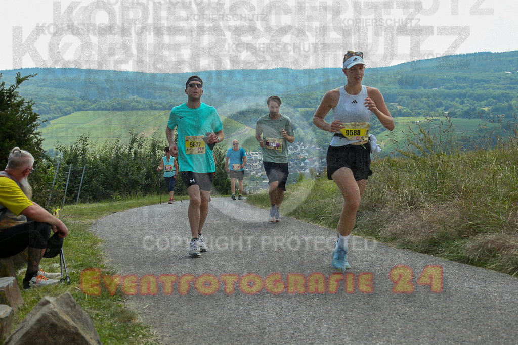 250614_1354_EX1_9657 | Sportfotografie im Rhein-Sieg Kreis, Köln, Bonn, NRW, Rheinland Pfalz, Hessen, etc. Unser Tätigkeitsfeld umfasst den Laufsport vom Volkslauf über den Marathon, Duathlon, Triathon bis zum Ultralauf wie Kölnpfad Ultra oder Schindertrail.