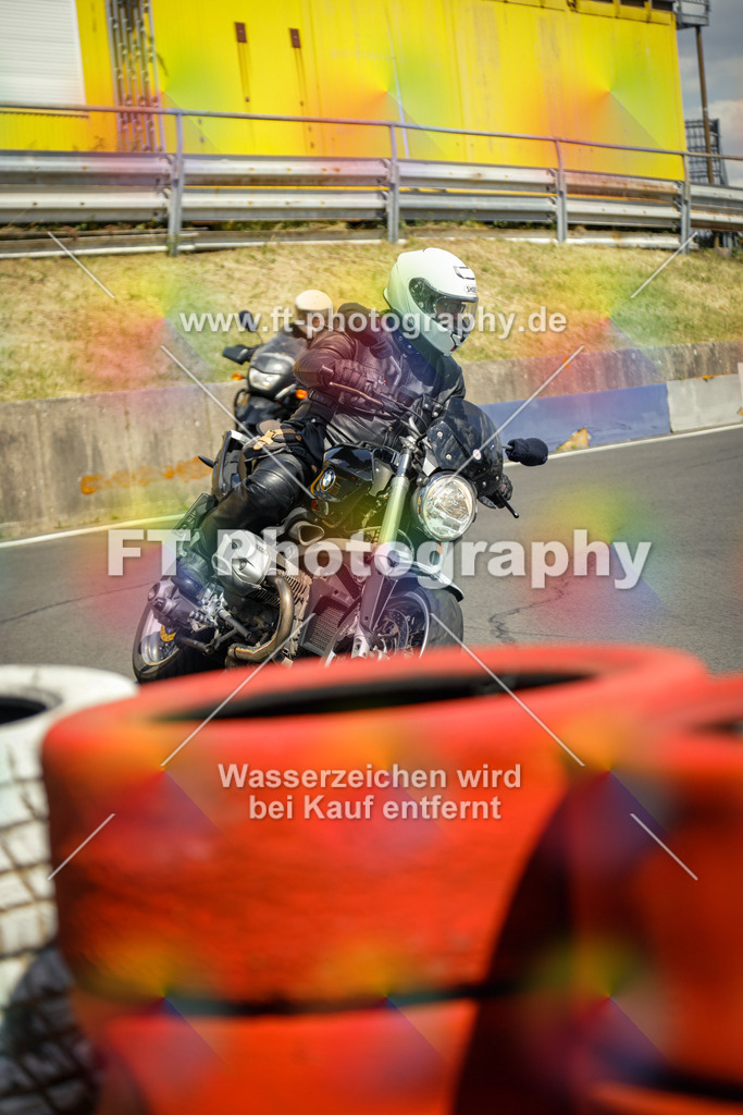 OBK_Mai_Martina_Markus-11193 | Hier findet Ihr Bilder von Touristenfahrten auf der Nürburgring Nordschleife oder von anderen Veranstaltungen die ich besucht habe. Viel Spass beim Durch Schauen 