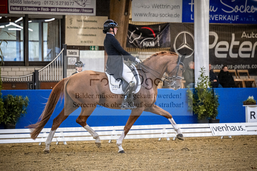 DOS_4025 | Entdecke hochwertige Reitturnierfotos von Foto Oger. Professionell, emotional und authentisch – jetzt Lieblingsmomente im Shop bestellen.Deutschlandweite Turnierfotografie. - Realisiert mit Pictrs.com