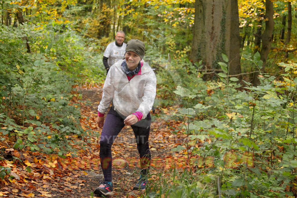 251026_1340_EV4_7004 | Sportfotografie im Rhein-Sieg Kreis, Köln, Bonn, NRW, Rheinland Pfalz, Hessen, etc. Unser Tätigkeitsfeld umfasst den Laufsport vom Volkslauf über den Marathon, Duathlon, Triathon bis zum Ultralauf wie Kölnpfad Ultra oder Schindertrail.
