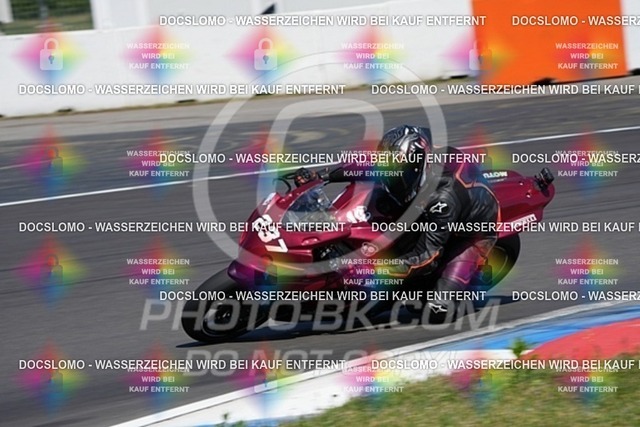 2025_04_29_PBK_25435 | Sportfotografie; SlowMotion; Video; Rennstrecke; Hafeneger; RSE; Speer; Trackday; Motorsportarena; Hockenheimring; Brno; Most; Barcelona; Valencia, Benny; Kaetzmer;