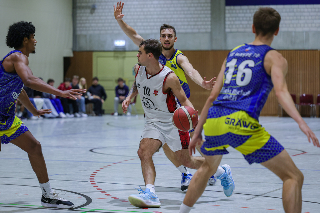 Regio BAYER GIANTS vs SV Haspe 70-93 | Fotos von Basketballspielen aus dem Raum NRW fotografiert von Gero Mueller-Laschet und Daniel Schaefer - Realisiert mit Pictrs.com