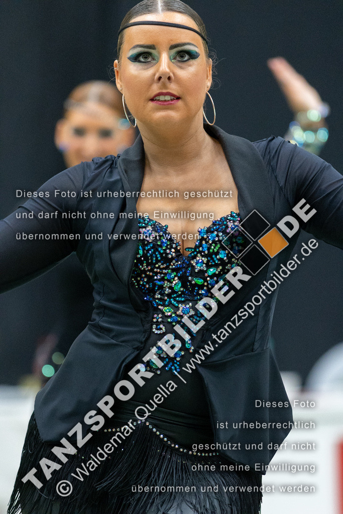 20230325-13339 | Hier finden Sie Tanz Bilder vom Latein und Standard Formationen tanzen. Sportbilder vom Tanzsport. Schöne Fotos und von Weltmeisterschaft, Europameisterschaft, Bundesliga, Regionalliga, Oberliga und Landesliga sowie von GOC Stuttgart, DanceComp, WM Bremen