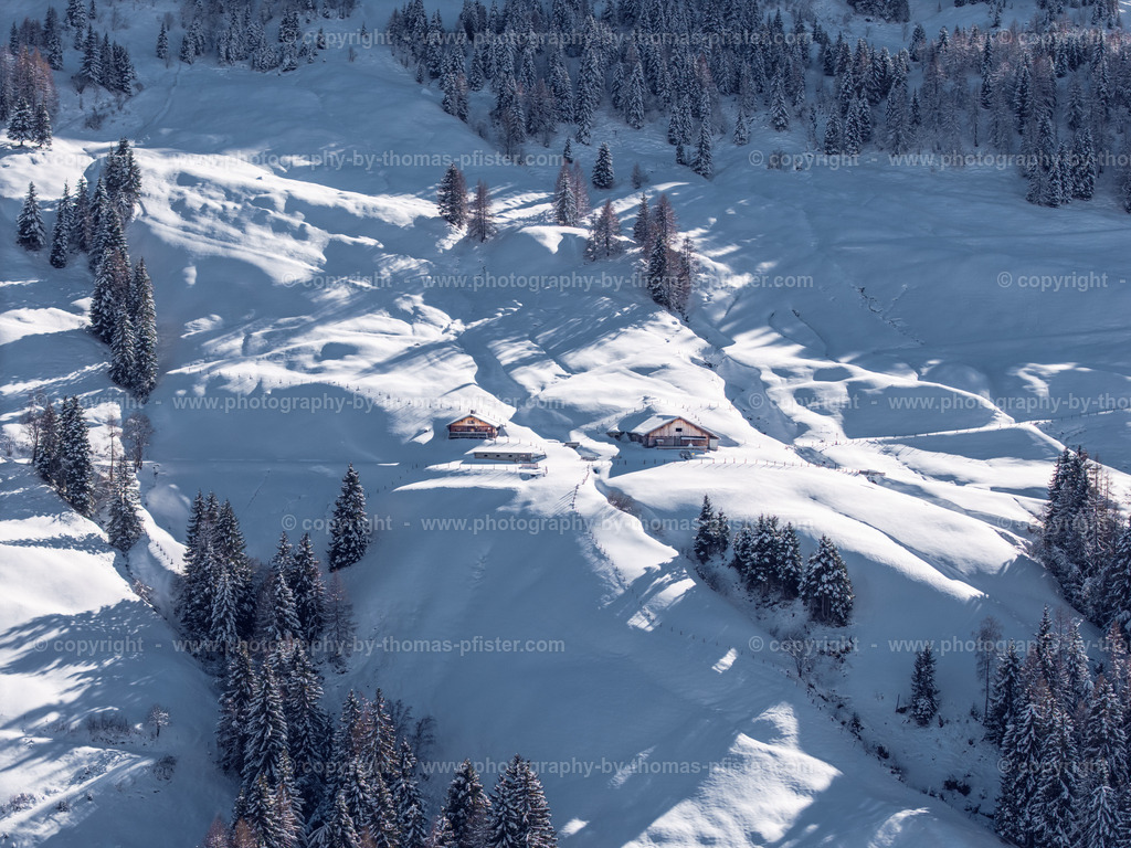  Hochfügen Winterwanderweg copyright  Thomas Pfister-19 | PHOTOGRAPHY BY THOMAS PFISTER
