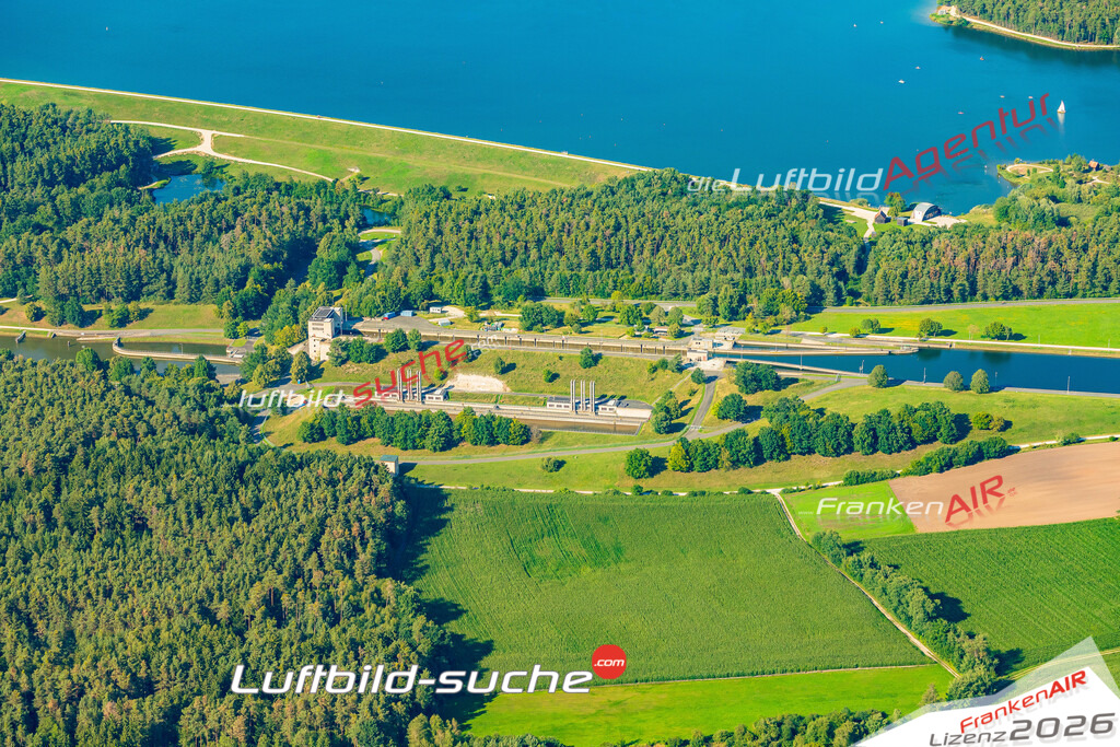 Klassische Luftaufnahme ohne Drohne zeigt:Schleuse bei Hilpoltstein - Die Luftbildaufnahme wurde 2025 vom UL-Flugzeug heraus erstellt ( keine Drohne ) - Hochauflösende Luftaufnahme -Nicht vergleichbar mit Google Maps oder Satelittenbilder- Die Geschenkidee !Mit Lizenz und Bildrechte bestellbar