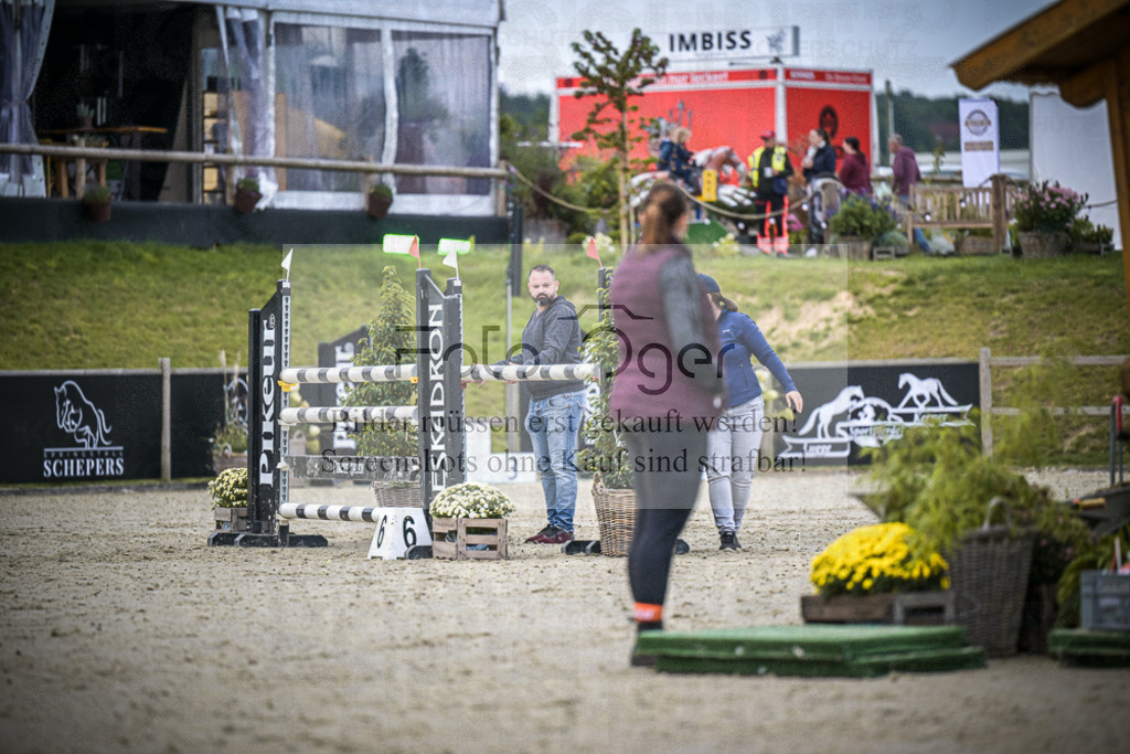 DOS_1185 | Entdecke hochwertige Reitturnierfotos von Foto Oger. Professionell, emotional und authentisch – jetzt Lieblingsmomente im Shop bestellen. - Realisiert mit Pictrs.com