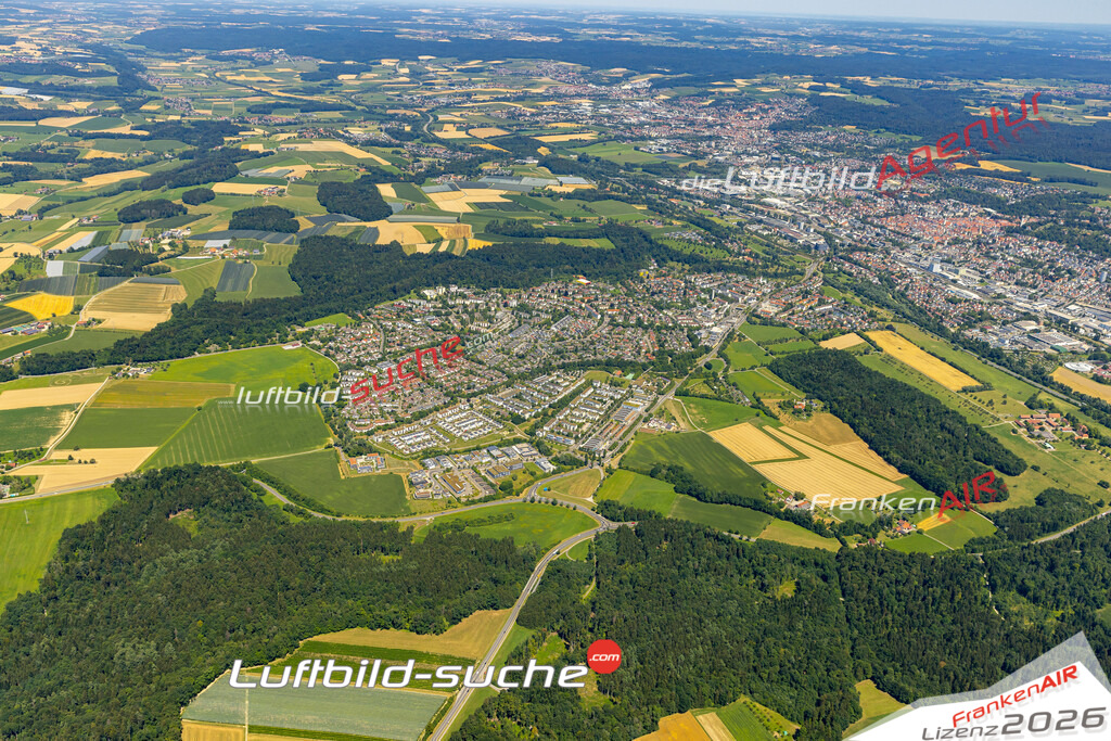 Aktuelles Luftbild von Weststadt Ravensburg - Die Luftaufnahme wurde 2022 mittels UL-Flugzeug erstellt ( keine Drohne ) - hochauflösende Kamera-Systeme von  Canon -Beste Qualität - Für grossformatige Ausdrucke geeignet. Die Geschenkidee !
