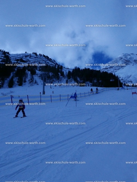 Skirennen Gruppe Viktoria (4) | Photos von der Skischule Warth - Realisiert mit Pictrs.com