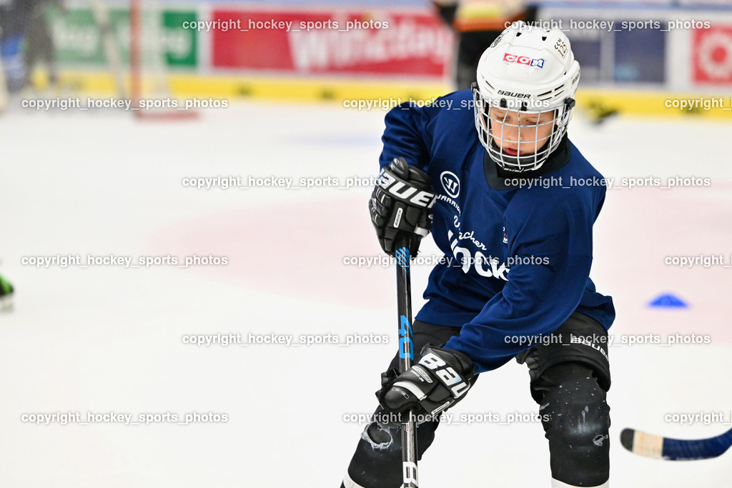 Villacher Hockey-Camp 2024 | Villacher Hockey-Camp 2024, Villacher Hockey-Camp 2024 am 05.08.2024 in Villach (Stadthalle Villach), Austria, (Photo by Bernd Stefan)