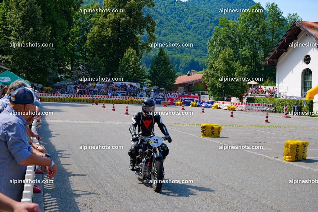 P1014869 | Erleben Sie atemberaubende, hochqualitative Fotos Ihrer Fahrt entlang der malerischen Alpenstraßen. Besuchen Sie alpineshots.com, um professionelle Aufnahmen Ihrer unvergesslichen Reise zu finden und zu kaufen - Realisiert mit Pictrs.com