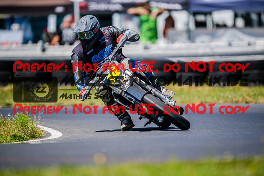 MaZZes_FotoMatrix_220703_2771 | UE40