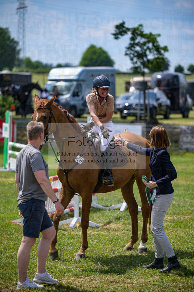 Reitturnier Voxtrup | Entdecke hochwertige Reitturnierfotos von Foto Oger. Professionell, emotional und authentisch – jetzt Lieblingsmomente im Shop bestellen.Deutschlandweite Turnierfotografie. - Realisiert mit Pictrs.com