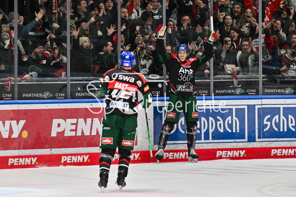 Augsburger Panther - Düsseldorfer EG | Jubel der Panther nach dem Treffer zum 5-1 durch Christian HANKE (Augsburger Panther #25) / Tor / Torschuetze / Freude / Happy / DEL: Augsburger Panther - Duesseldorfer EG, Curt Frenzel Stadion am 04.03.2025
