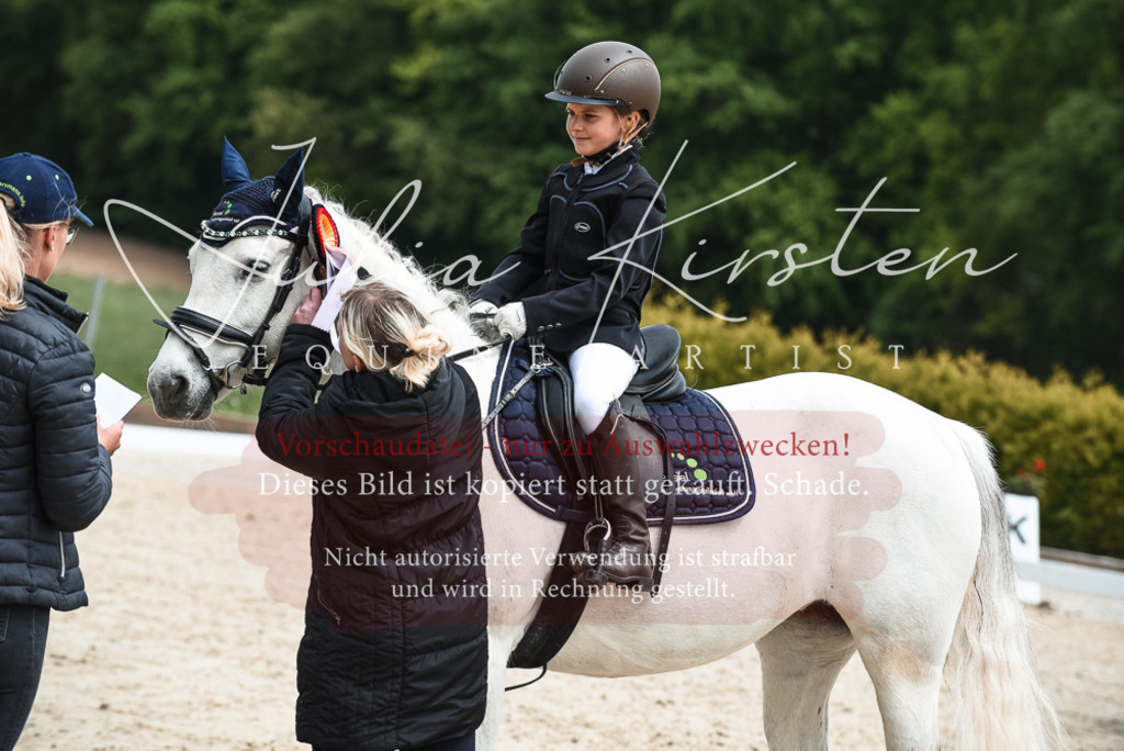 20230518_JK-Röhrsdorf-10-849 | Pferde- und Turnierfotografie in Westsachsen. Pferdeportraits, Auftragszeichnungen und intuitive Kunst.