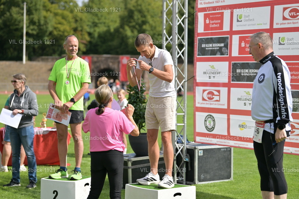 2026-08-23_Sparkassenlauf_Siegerehr_KH_00021 | Die Fotografen - Realisiert mit Pictrs.com