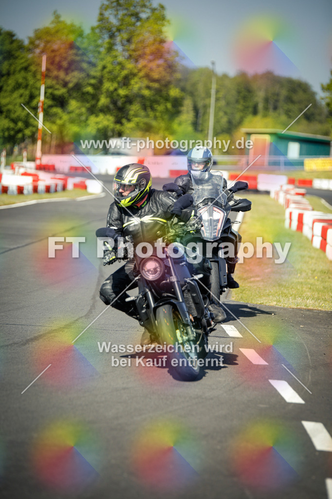 OBK_Mai_Volker_Adam-10371 | Hier findet Ihr Bilder von Touristenfahrten auf der Nürburgring Nordschleife oder von anderen Veranstaltungen die ich besucht habe. Viel Spass beim Durch Schauen 