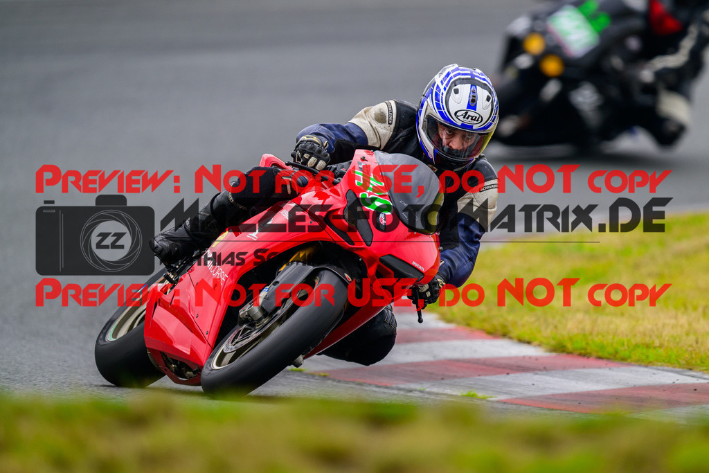 MaZZes_FotoMatrix_240724_6007705_4911 | GRUEN