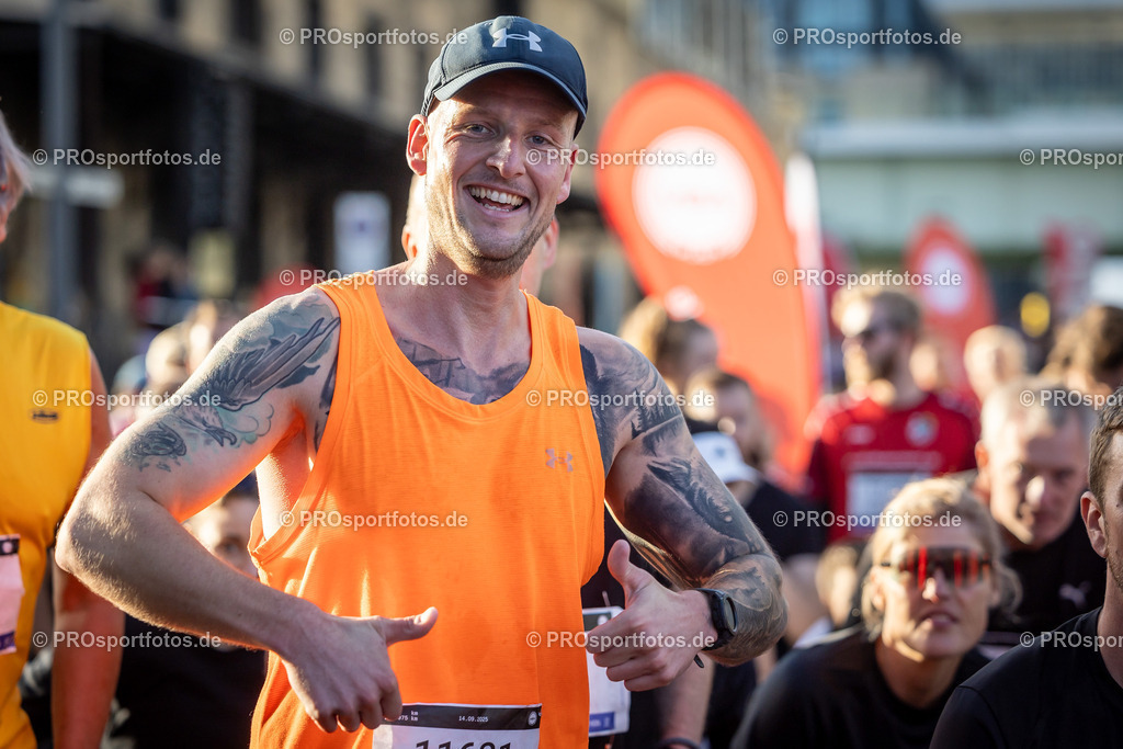44. Kölner Brückenlauf; Koeln, 14.09.25 | Impressionen vom 44. Kölner Brückenlauf am 14.09.25 am Schokoladenmuseum in Koeln. Foto: BEAUTIFUL SPORTS/Leah Kohring
